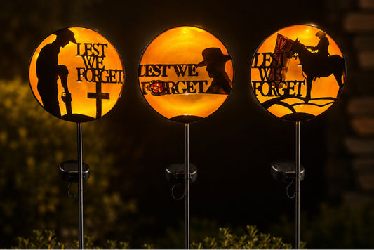 Anzac Garden Solar Stake Lest We Forget 3 Asstd PDQ