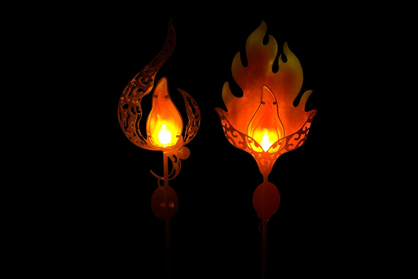 Solar Burning Flame Stake 90x18cm 2 Asstd PDQ