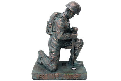 Anzac Soldier Statue Kneeling w/Solar Lights 81cm