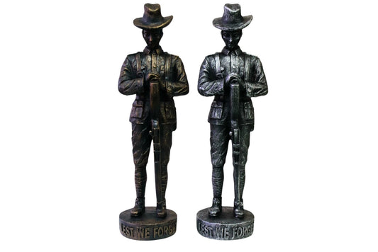 Statue Anzac Soldier Standing 49cm 2 Asstd