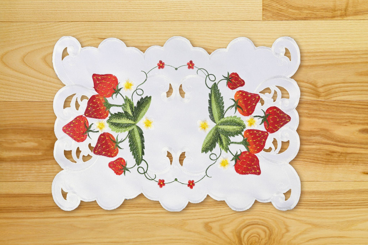 Embroidered Placemat 30x45cm Strawberry